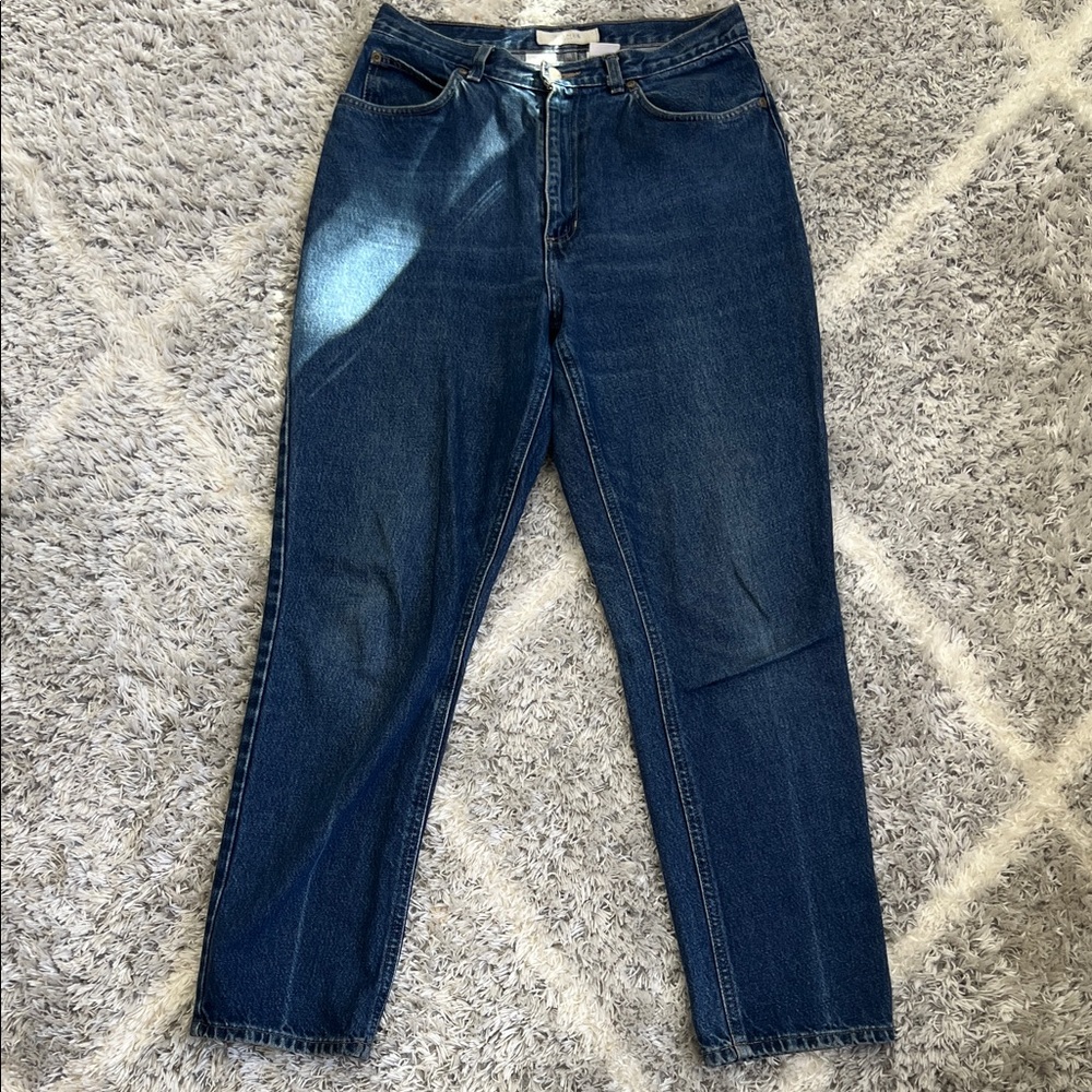 Stylish Indigo Women's Straight Leg Jeans- Jones sport